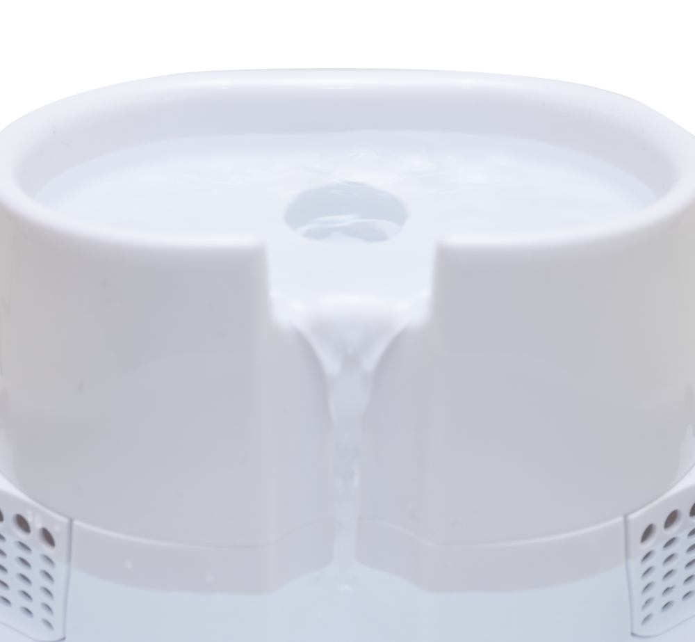 Spacious Two-Tiered 6-Litre Pet Water Fountain – Elegant White (Model 385E)