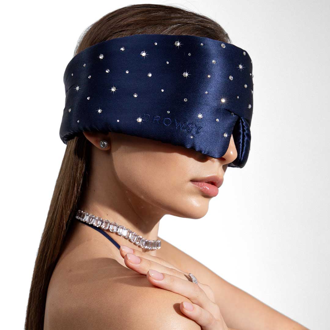 Swarovski® Crystal-Embellished Silk Sleep Mask - modernized.nl